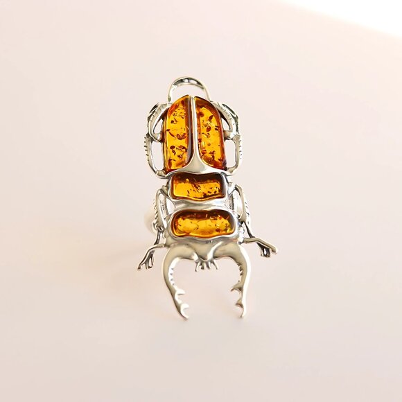 Baltic Amber Scarab Ring in 925 Sterling Silver - Picture 5 of 7